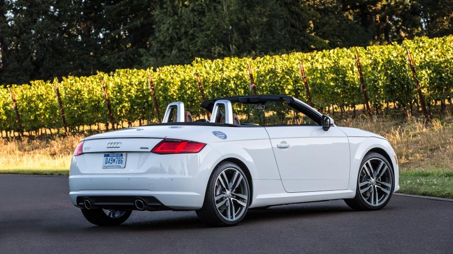 Audi TT Roadster 2.0 TFSI Quattro (8S) 2015 года  (NA) (фото 16 из 18)